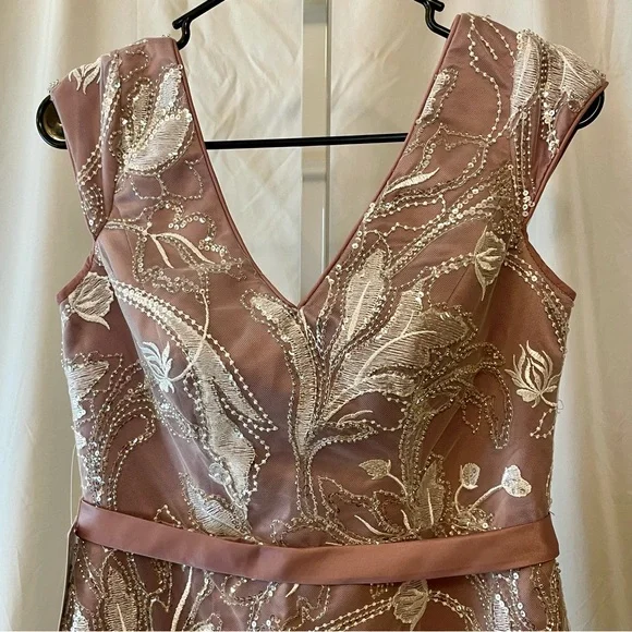 NWT Azazie "Zinnia" Bridesmaid Party Formal Embroidered Sequence Midi Dress Sz 6 - Picture 2 of 11